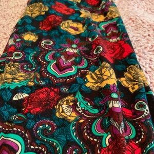 Lularoe One Size leggings!